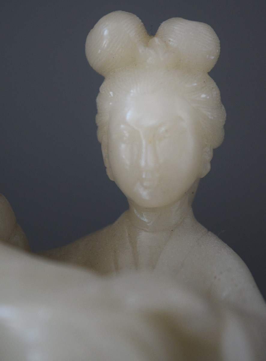 Élégante Sculpture Chinoise en Stéatite – La Dame et sa Servante (Vers 1950)-photo-2