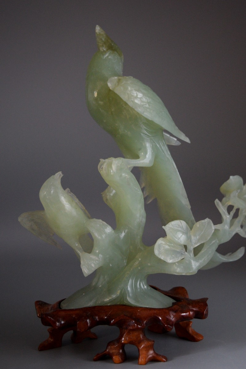 Élégance Céleste Deux Rois des Oiseaux Perchés sur une Branche Fleurie-photo-6