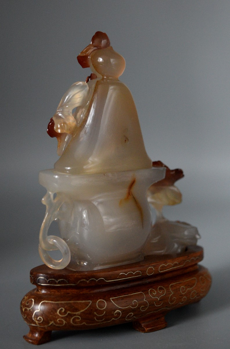 Decorative Vase In Agate And Openwork Sculpture-photo-5