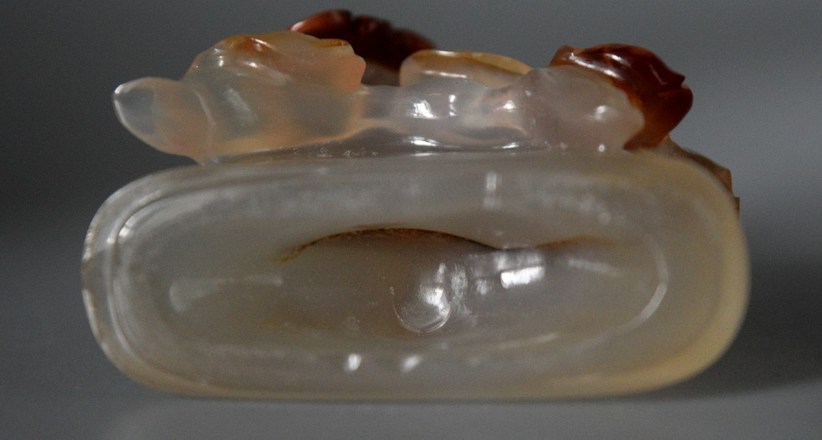 Decorative Vase In Agate And Openwork Sculpture-photo-7