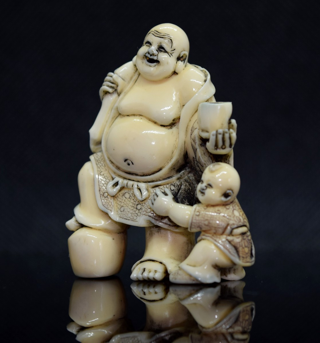Ivory Netsuke Made Of Narwhal Tusk: Hotei With Child-photo-2