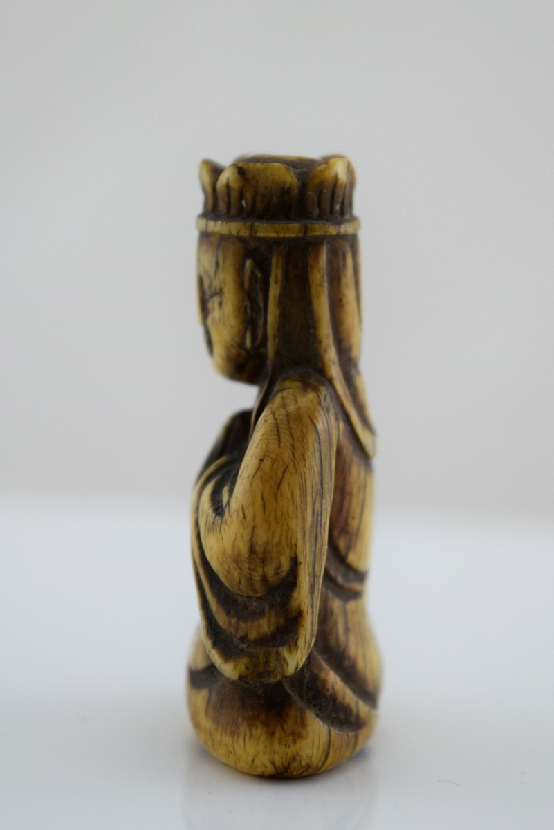 Japanese Netsuke, Early Late Edo Period, Ivory-photo-1