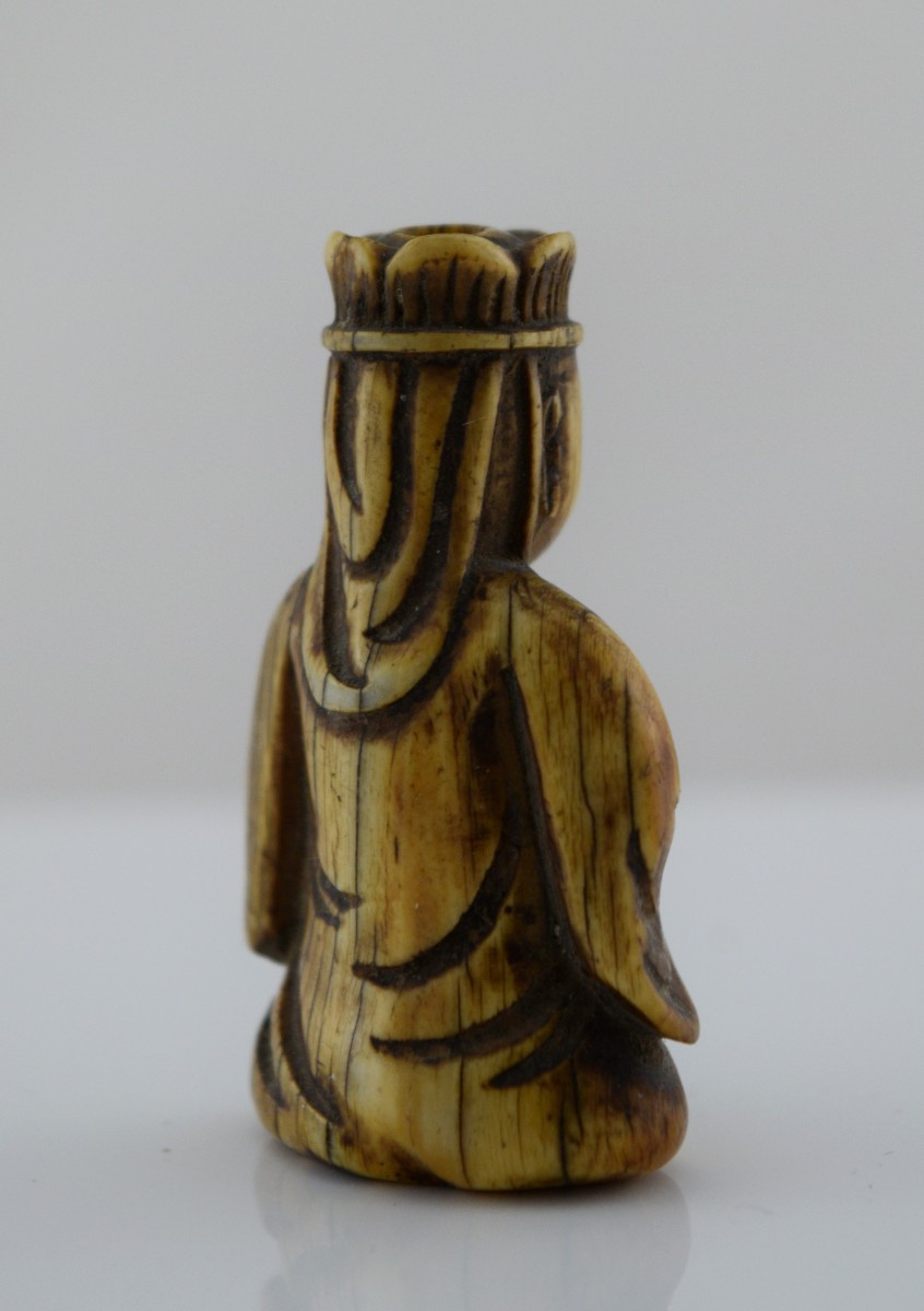 Japanese Netsuke, Early Late Edo Period, Ivory-photo-2