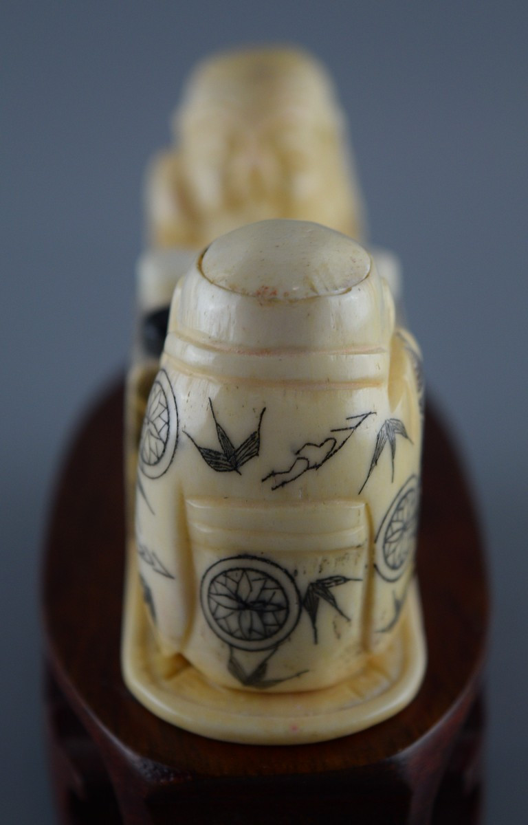 Scene Of A Go Game In Finely Carved Bone, Circa 1950-photo-3