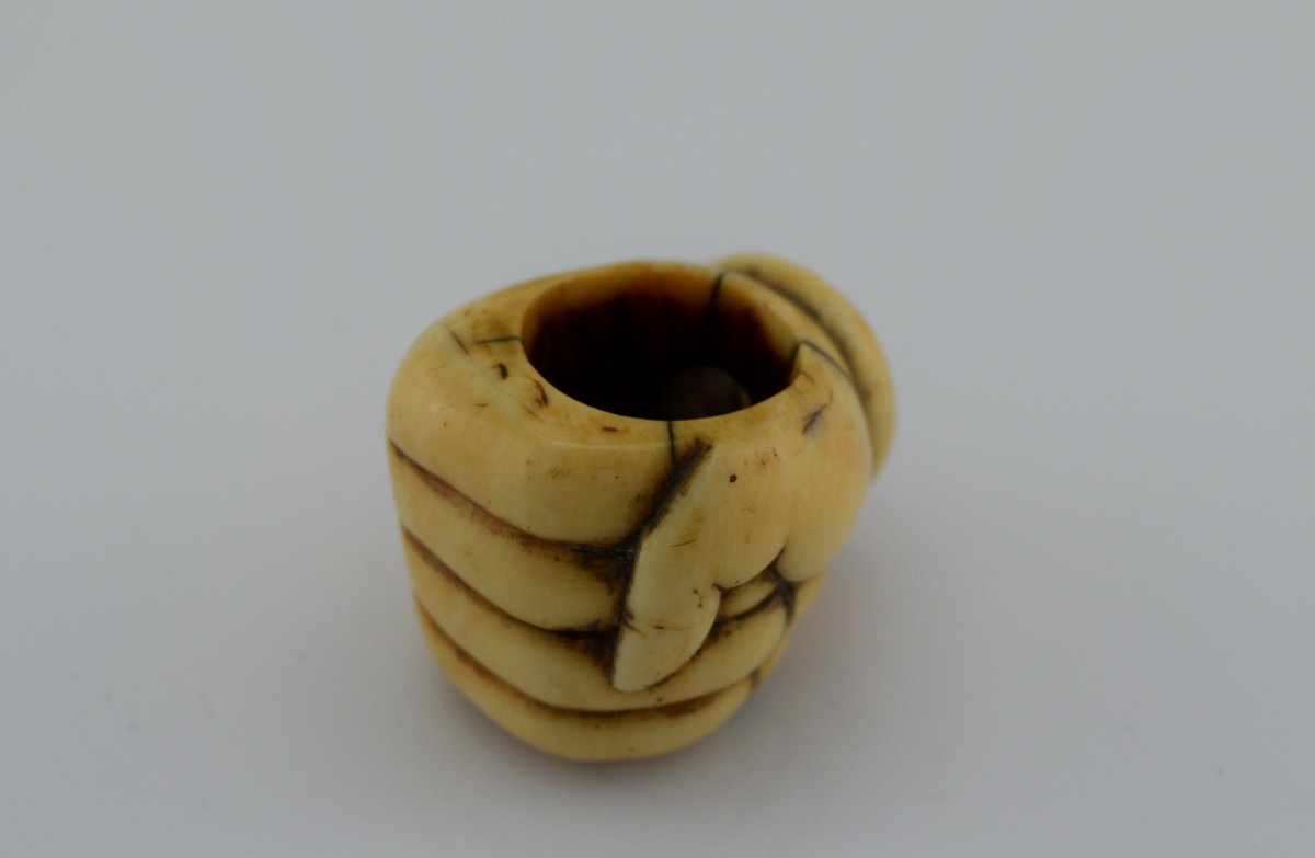 Hand-carved Ivory Netsuke-photo-2