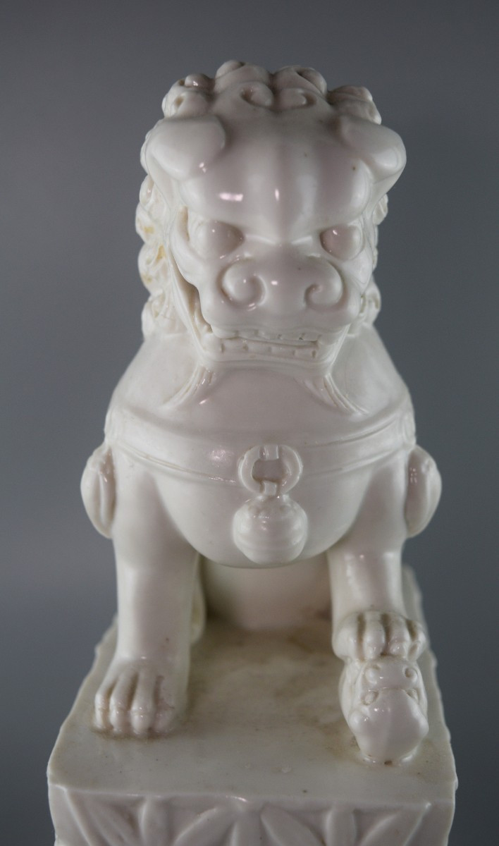 Statuette de Lion Gardien Impérial, Porcelaine Blanche de Dehua-photo-3