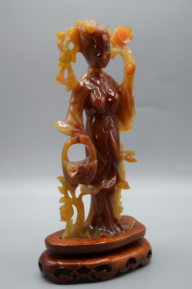 Magnificent Carved Agate Statuette Of A Woman With Flowers-photo-5