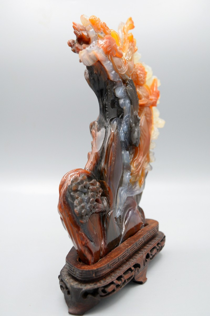 Polychrome Agate Statue On A Sculpted Base-photo-1