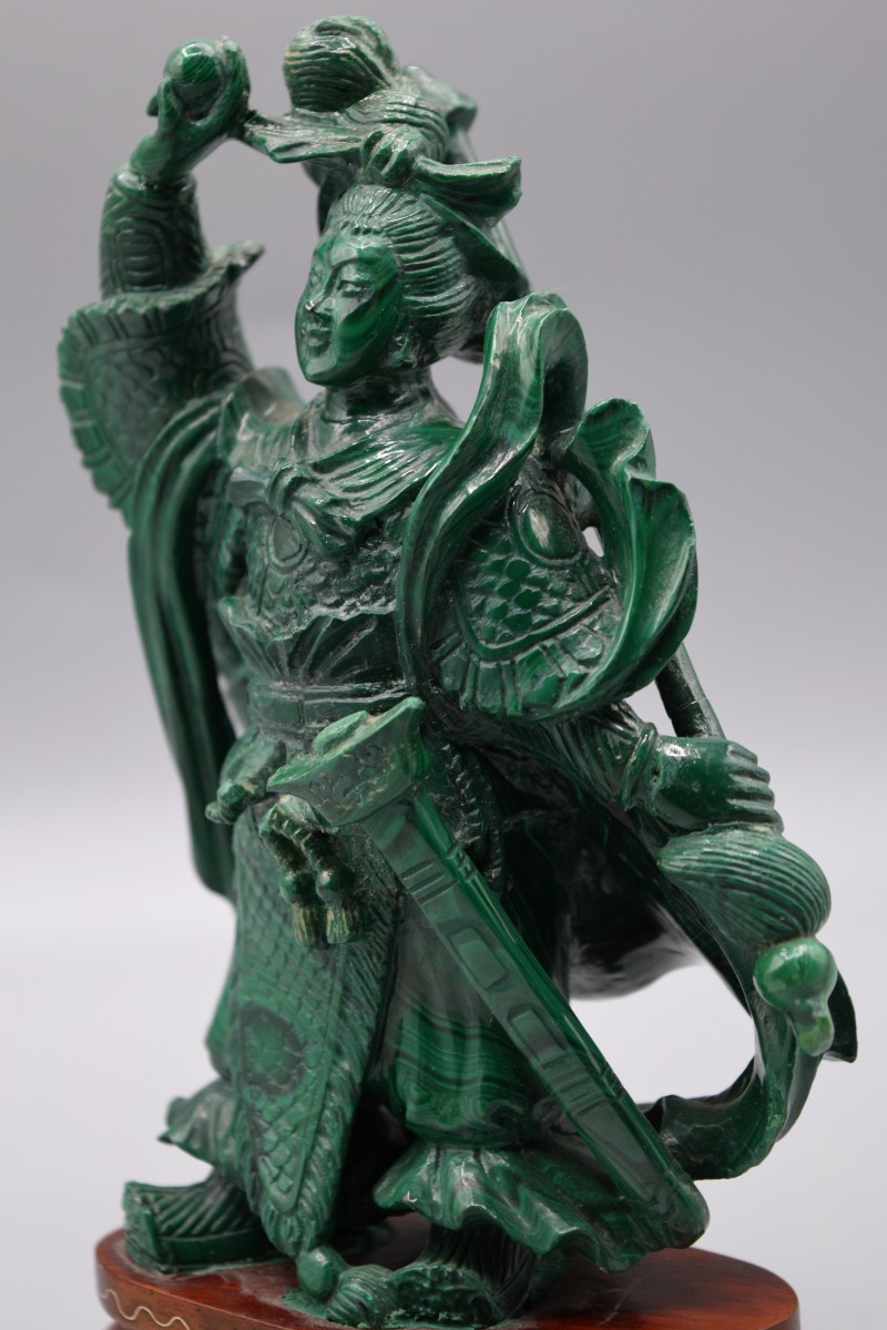 The Heroine Mu Guiying – Lapidary Sculpture In Malachite And Silver Thread-photo-4