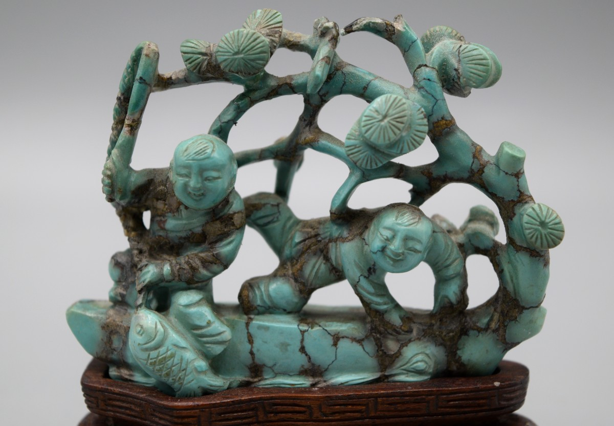Group In Sculpted Turquoise: Children Under A Pine Tree, Early 20th Century-photo-2
