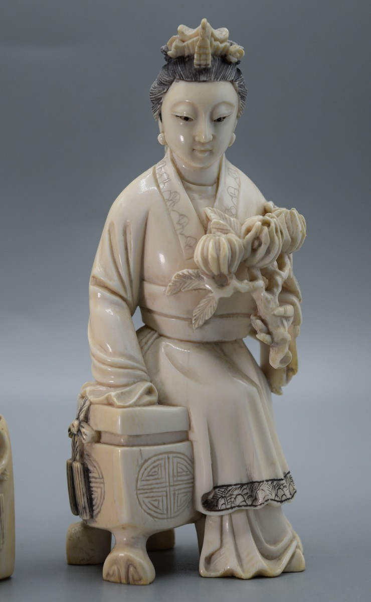 Lotus Flower Elegance: Pair Of Ivory Court Figures, 19th Century China-photo-5