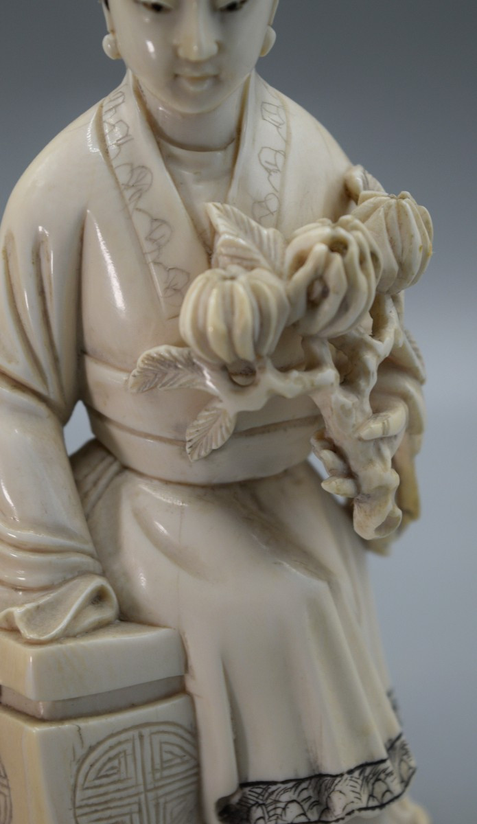 Lotus Flower Elegance: Pair Of Ivory Court Figures, 19th Century China-photo-6