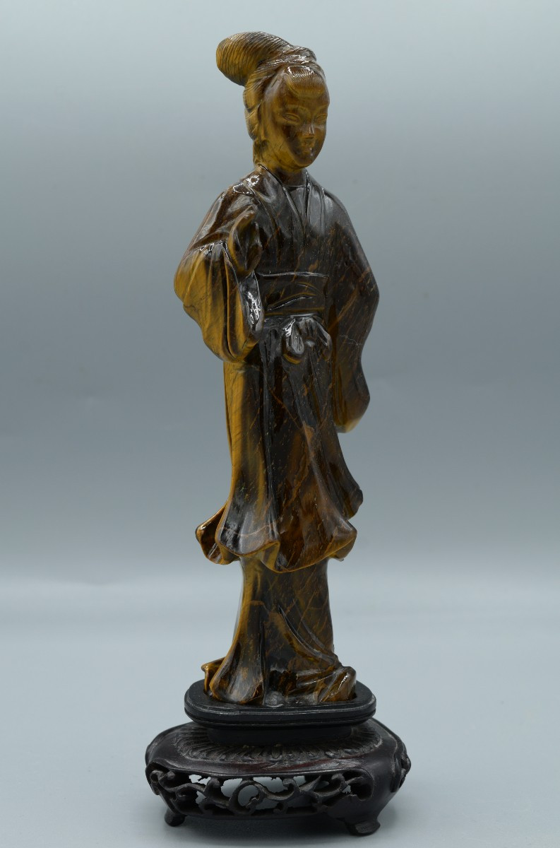 Statuette Féminine en Œil-de-Tigre Chatoyant-photo-2