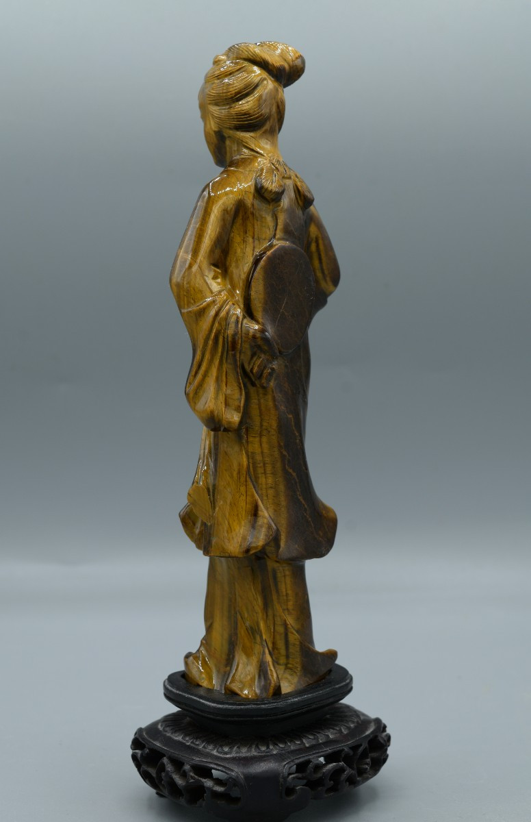 Statuette Féminine en Œil-de-Tigre Chatoyant-photo-1