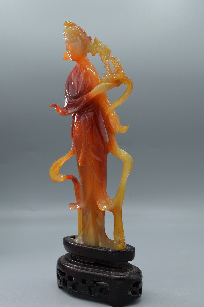 Statue de Dame Céleste en Cornaline Sculptée, (v. 1920-1960)-photo-4