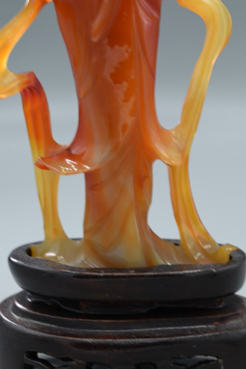 Statue de Dame Céleste en Cornaline Sculptée, (v. 1920-1960)-photo-4