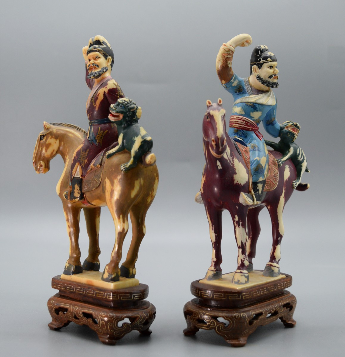 A Pair Of Polychrome Ivory Buddhist Lion Riders, China, Qing Dynasty 1644-1912-photo-3