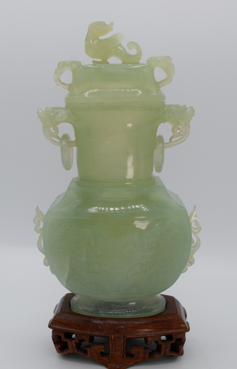 Covered Jade Vase From XIuyan, Taotie Decoration – Archaic Style-photo-2
