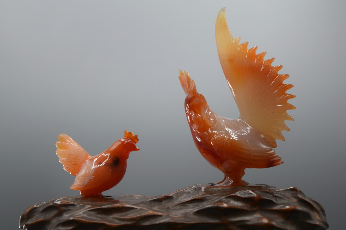 Statuette Of Roosters In Agate, Chinese Handicraft About 1950