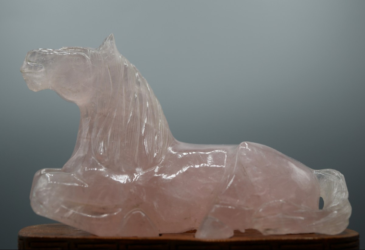 Reclining Horse In Rose Quartz, China, First Half Of The 20th Century-photo-2