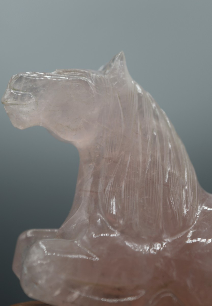 Reclining Horse In Rose Quartz, China, First Half Of The 20th Century-photo-3