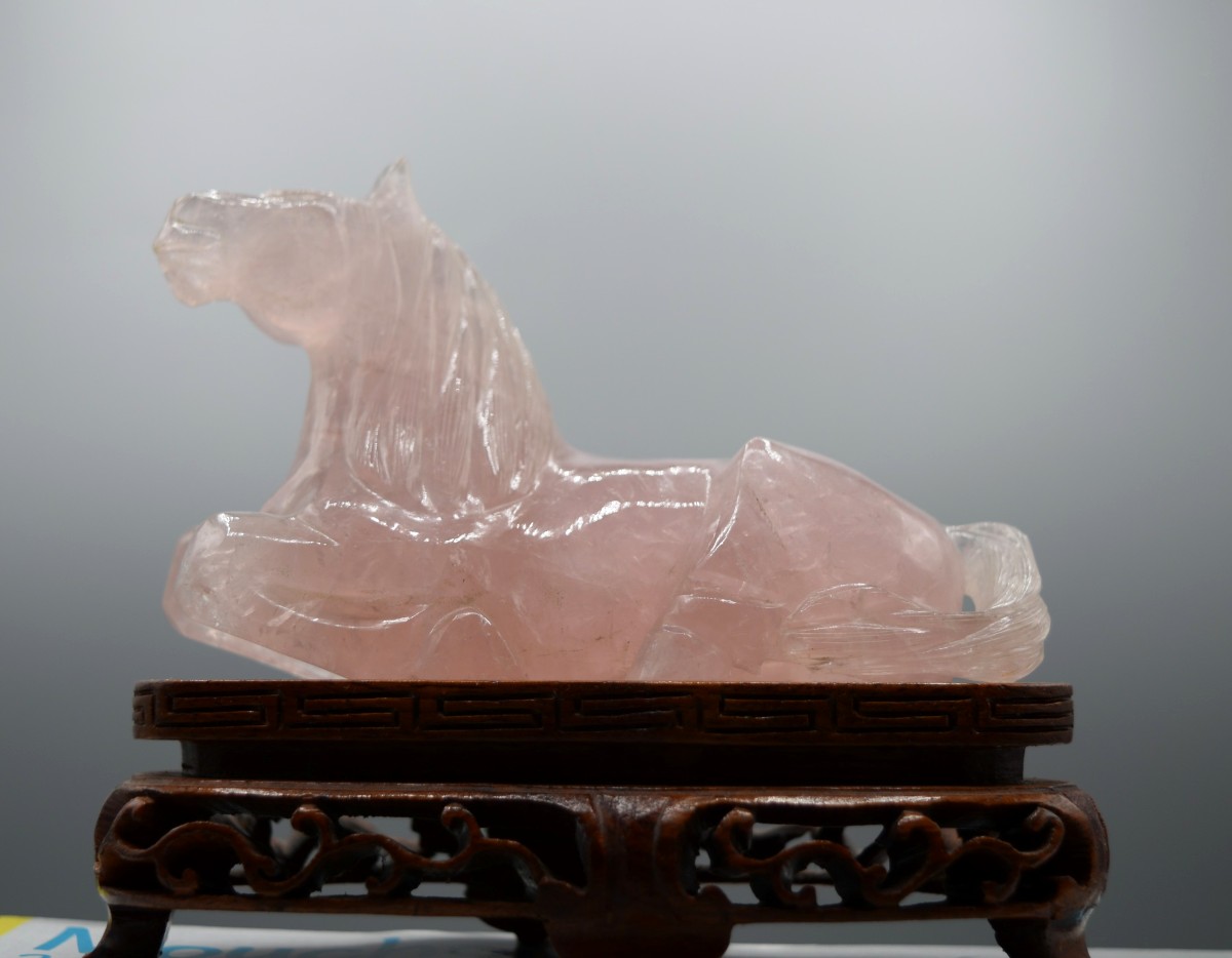 Reclining Horse In Rose Quartz, China, First Half Of The 20th Century