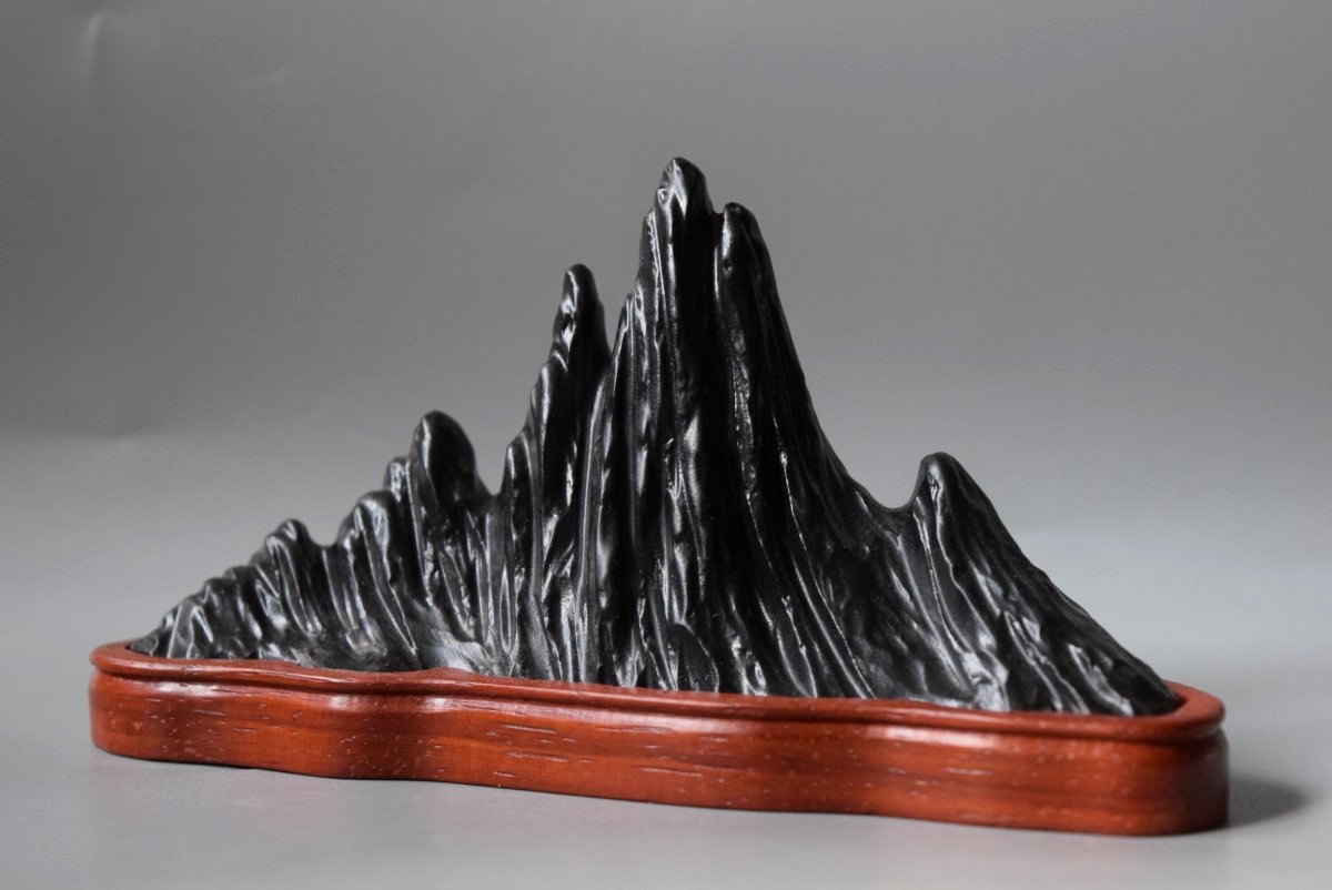 Pierre de scholar en forme de paysage montagneux – Suiseki-photo-2