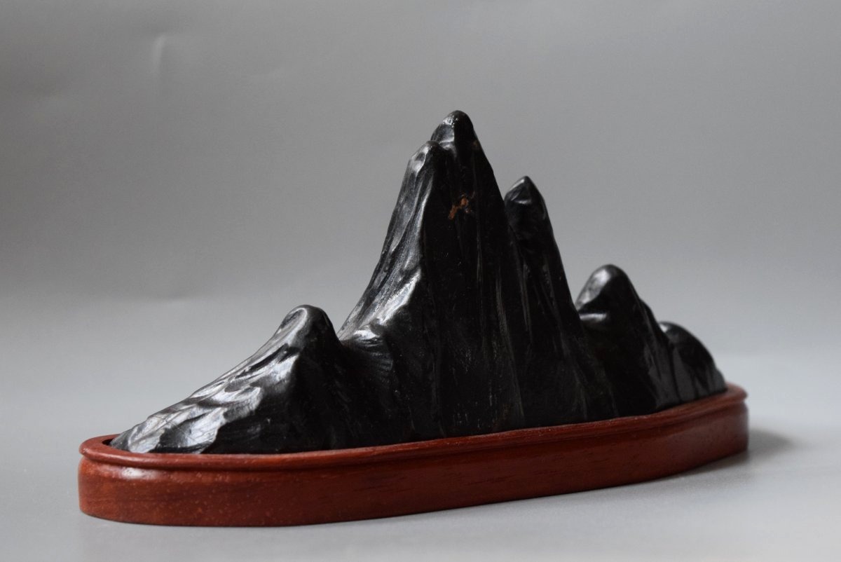 Pierre de scholar en forme de paysage montagneux – Suiseki-photo-4