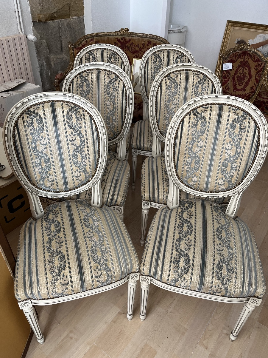 6 Louis XVI Style Medallion Chairs 