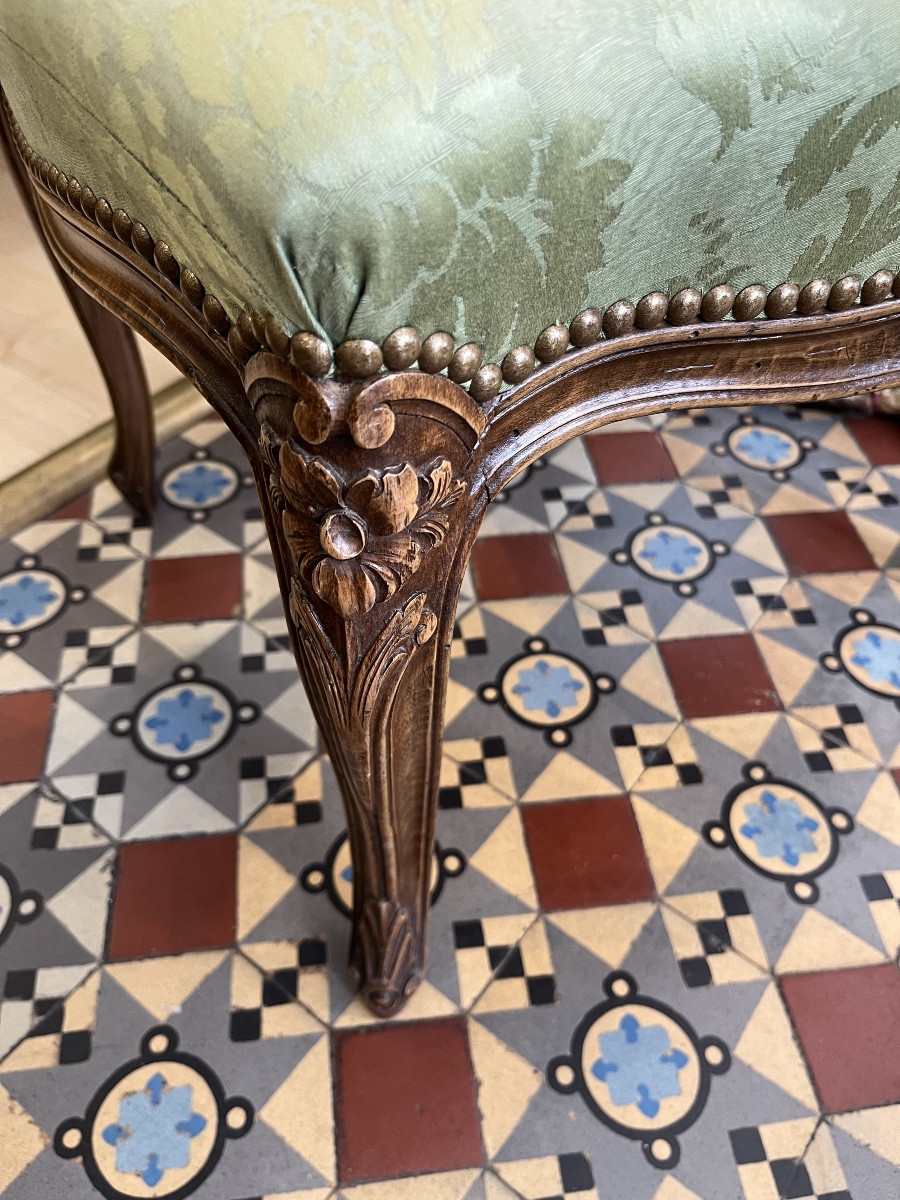 Suite de 10 Chaises et 2 fauteuils de style Louis XV à  dossier à la Reine -photo-4