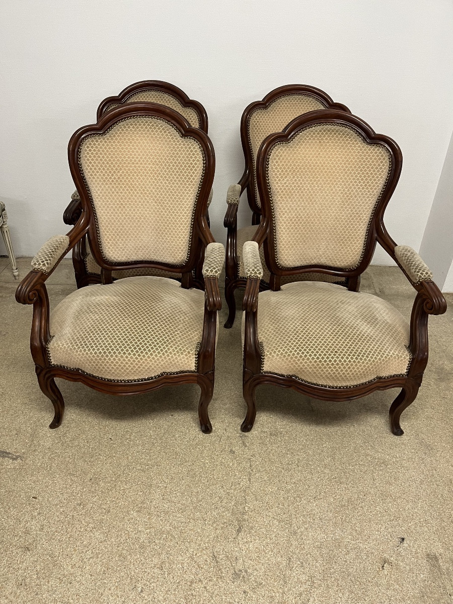 4 fauteuils 19 éme Siècle en acajou 