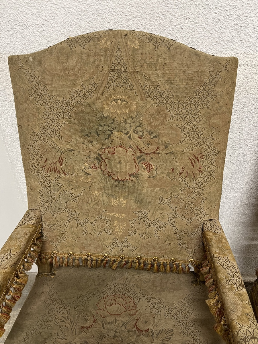 Paire d’importants fauteuils en bois doré et sculpté style Louis XIV -photo-4