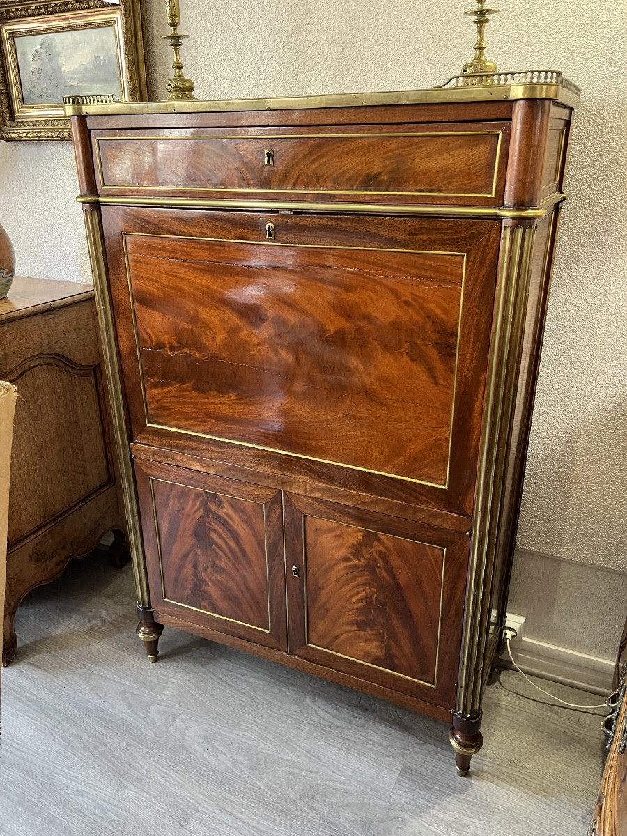 Louis XVI Period Mahogany Drop-leaf Secretary 