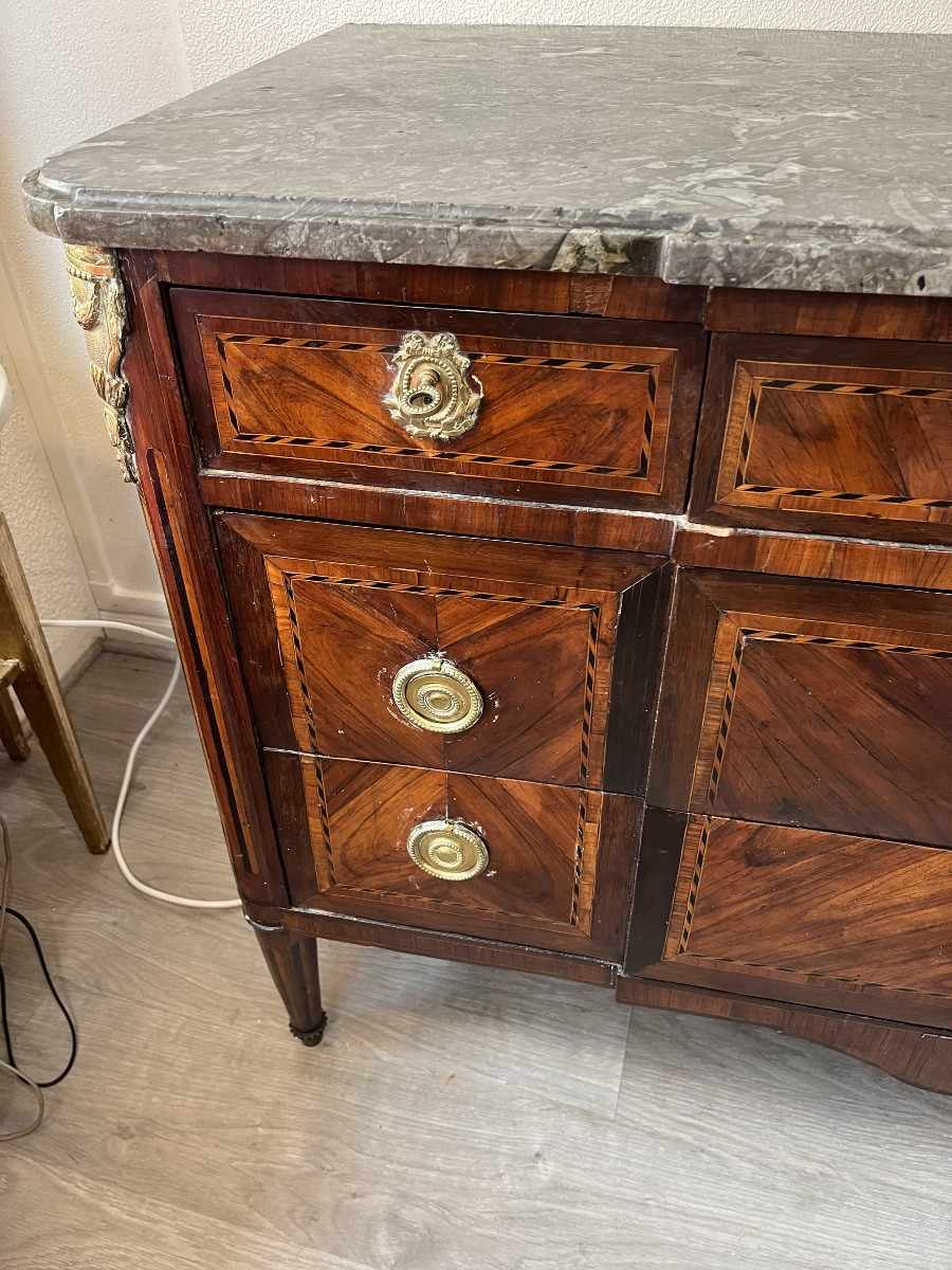 Commode à ressaut en marqueterie Époque Louis XVI 18 éme siècle -photo-3