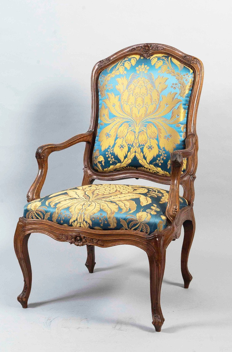 Fauteuil à châssis en noyer Italie 18 éme siècle -photo-2