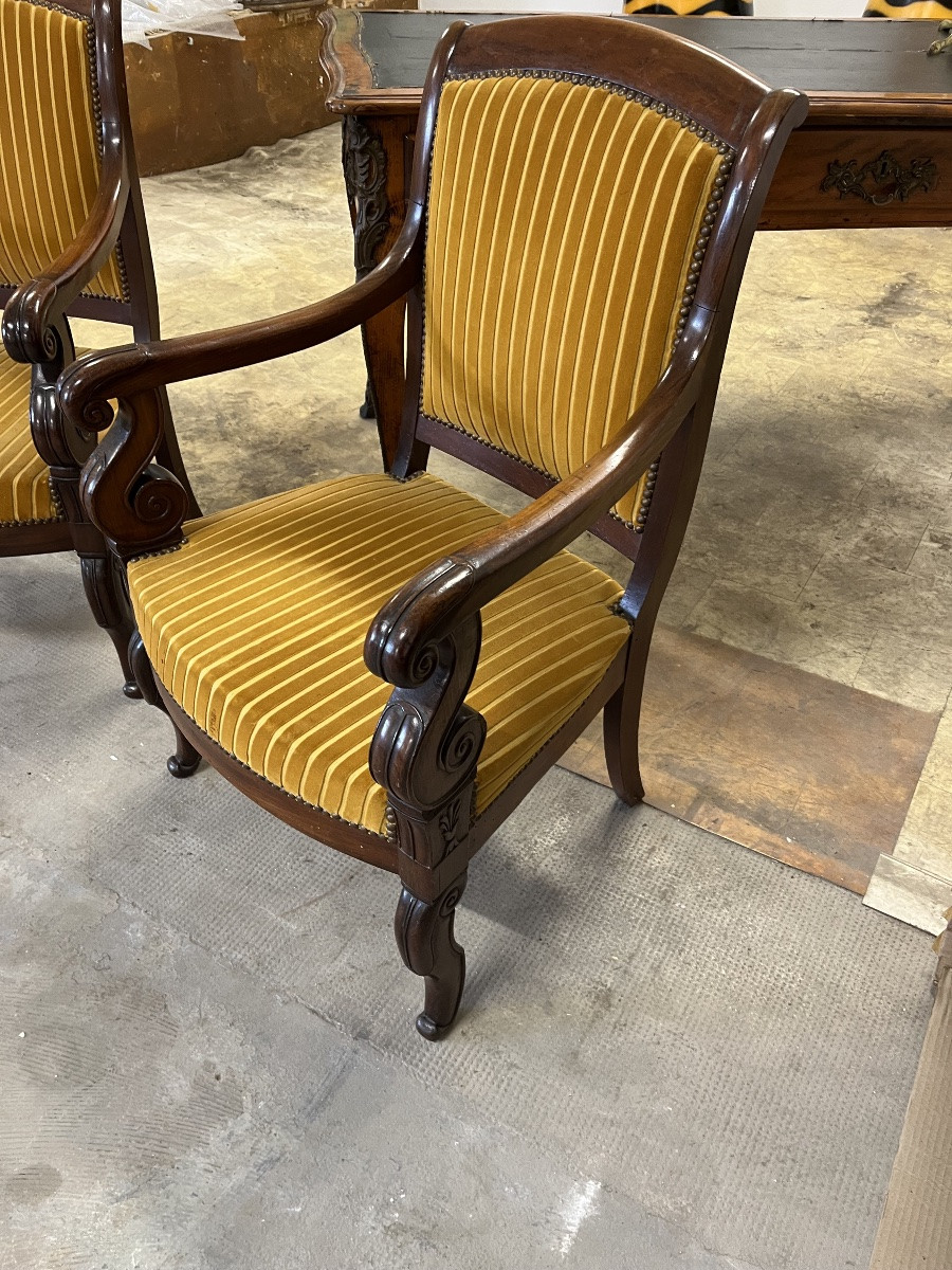 Pair Of Restoration Period Mahogany Armchairs-photo-3