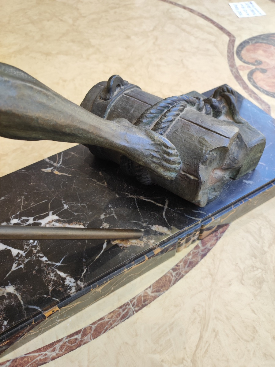 Importante sculpture en  Régule Art déco  par G. Hervor  -photo-4