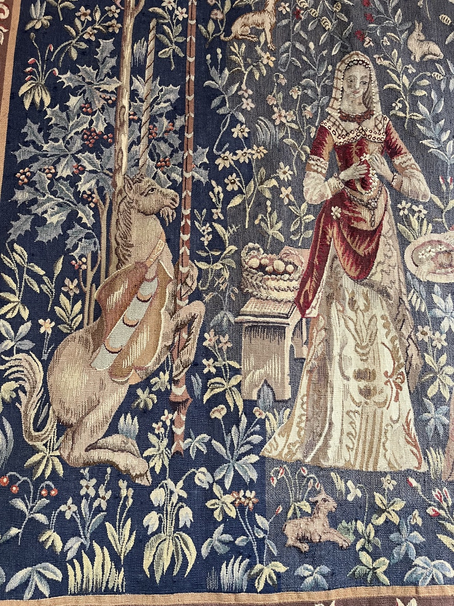 Tapisserie d’Aubusson  La  Dame à la Licorne  19 éme siècle 