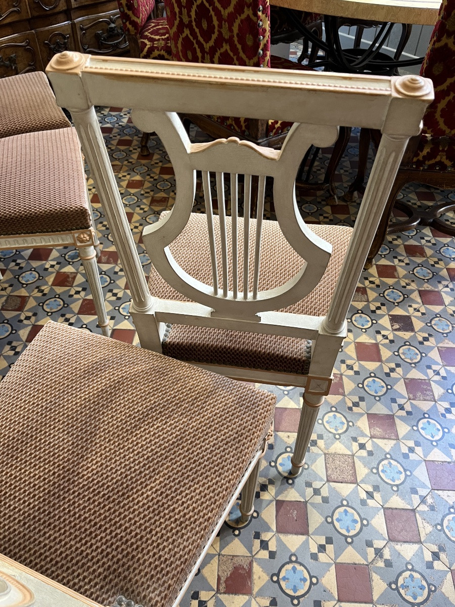 Suite de 6 chaises rechampies à dossier Lyre style Louis XVI -photo-3