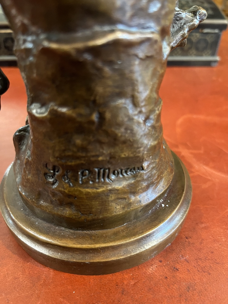 Sculpture  en bronze «  jeune femme à la colombe «  par L. P. Moreau -photo-4