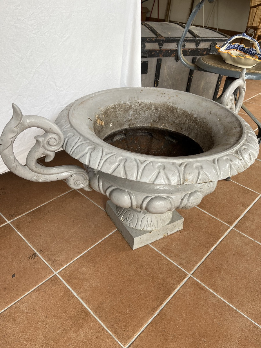Pair Of Large 19th Century Cast-iron Park Bowls-photo-2