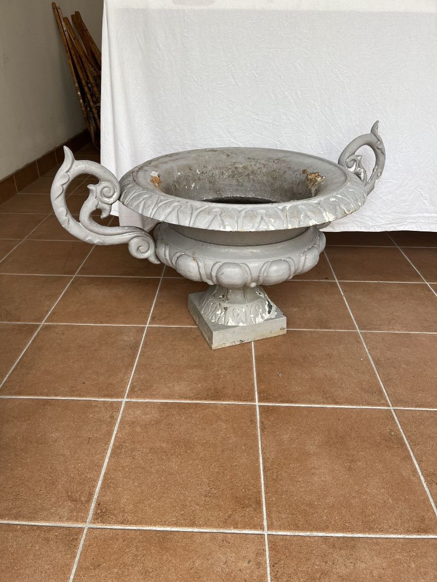 Pair Of Large 19th Century Cast-iron Park Bowls-photo-4