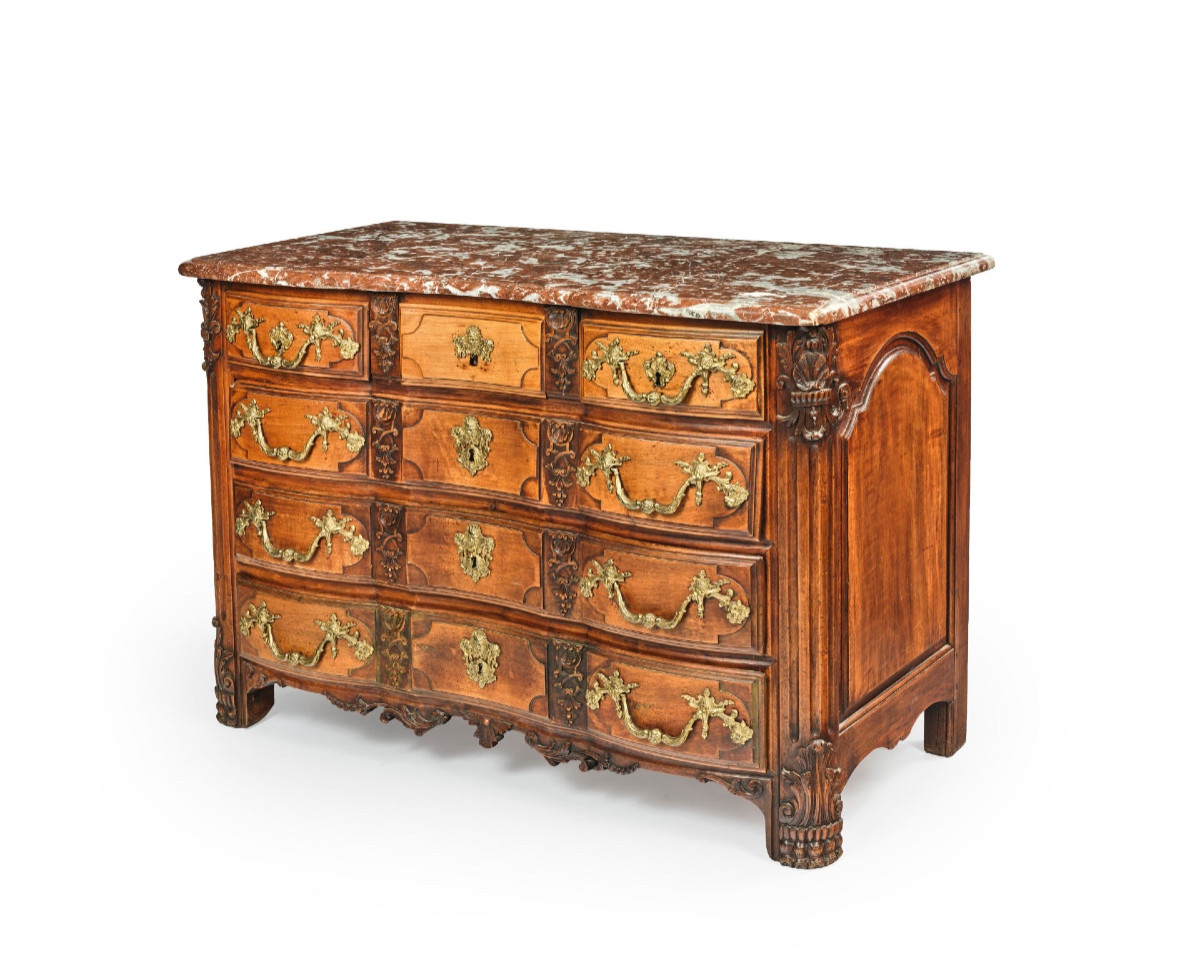 Très belle commode  arbalète de style Louis XIV