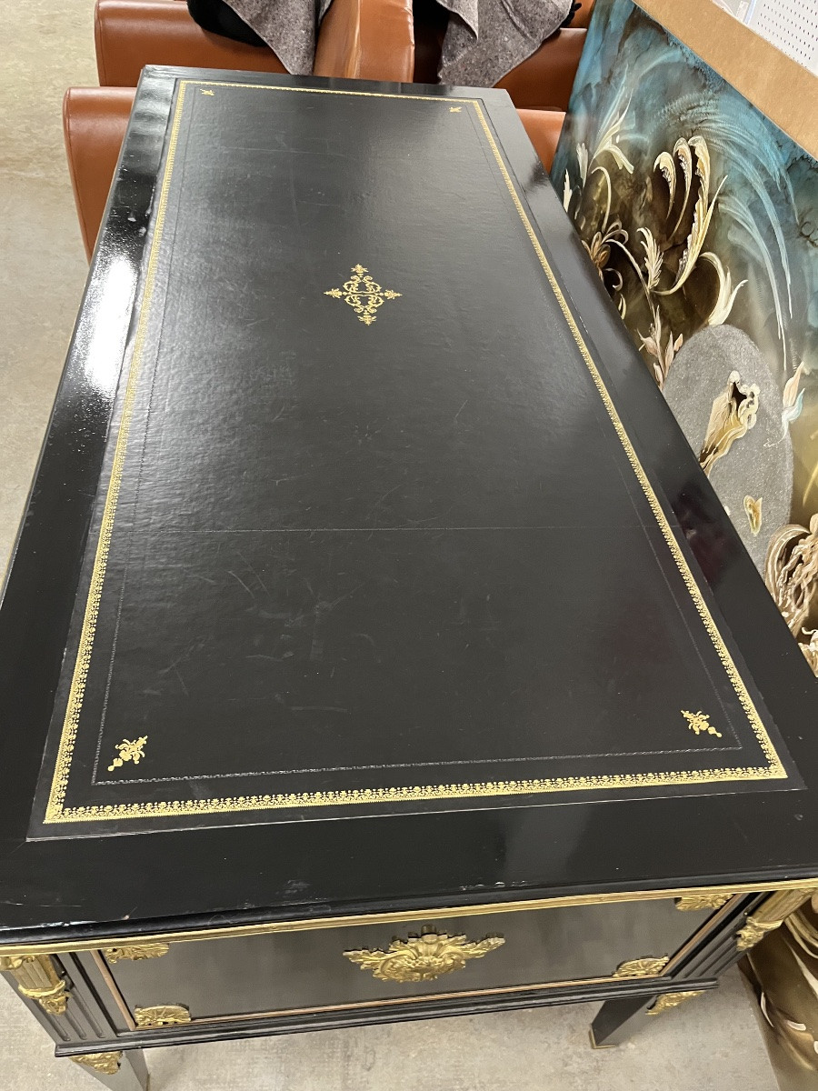 Beau bureau plat ..Ministre style Louis XVI laqué -photo-2