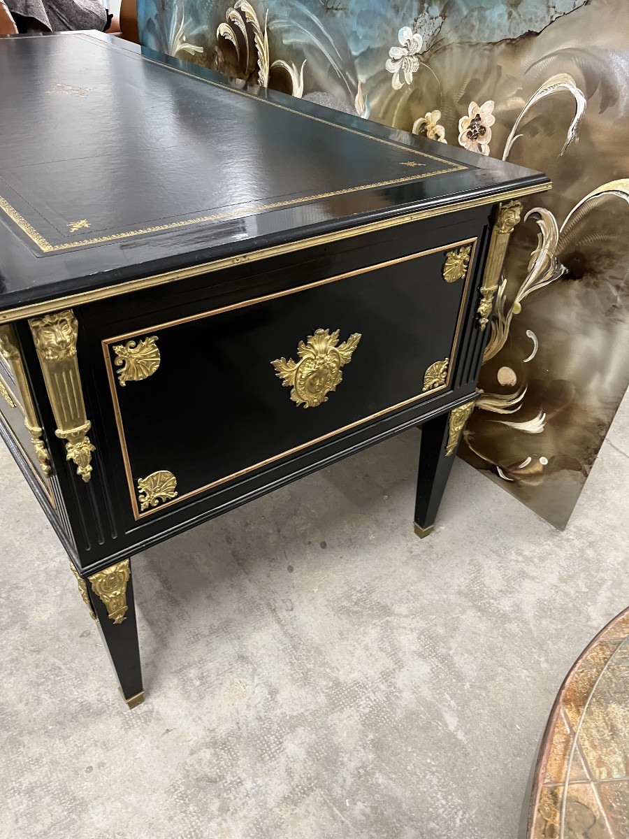 Beau bureau plat ..Ministre style Louis XVI laqué -photo-4