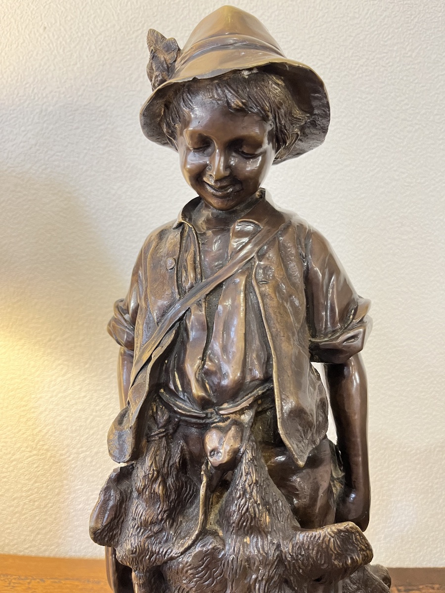 Bronze «  le jeune Chasseur «  Signé . -photo-3