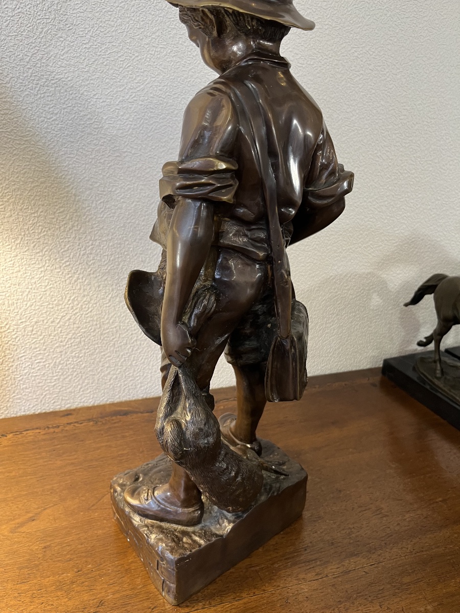 Bronze «  le jeune Chasseur «  Signé . -photo-2