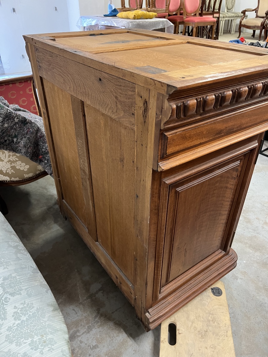 Renaissance-style Cabinet At Counter Height -photo-4