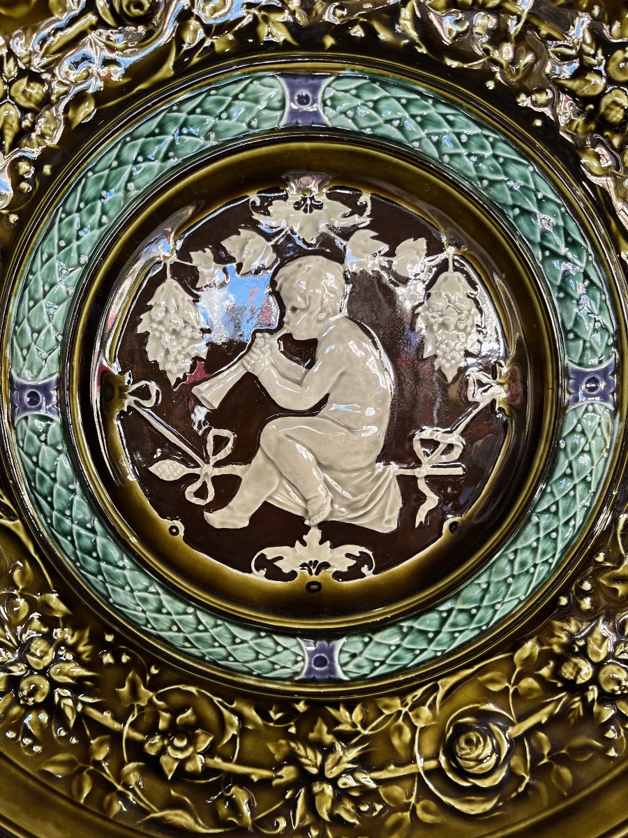 Large Dish Made Of Barbotine With A Renaissance Design -photo-2