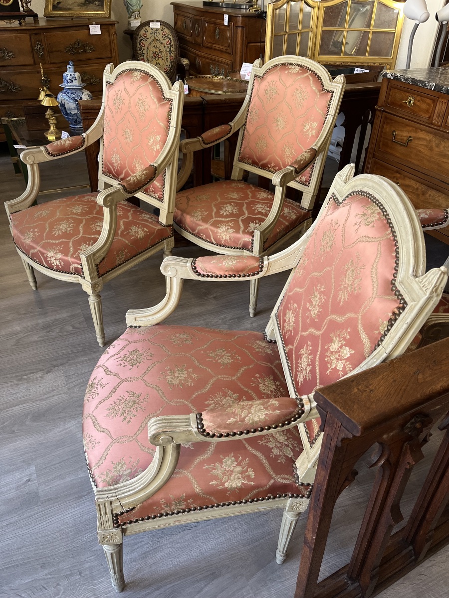 Suite de 4 Fauteuils à la Reine Époque Louis XVI -photo-1